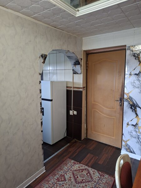 Militari, Rosu,